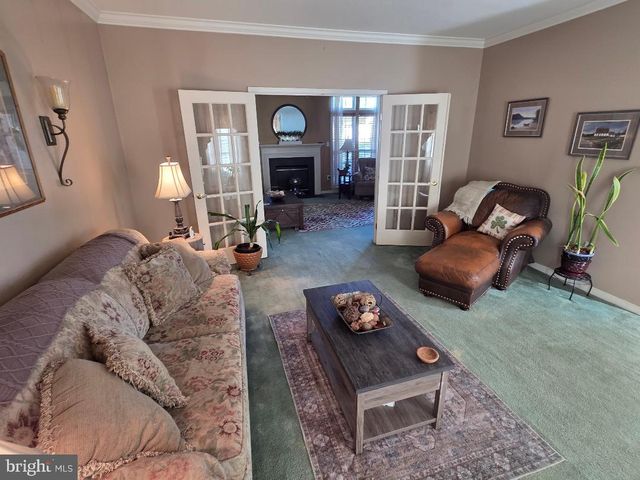 12 ARDMORE DR, Bordentown, NJ 08505
