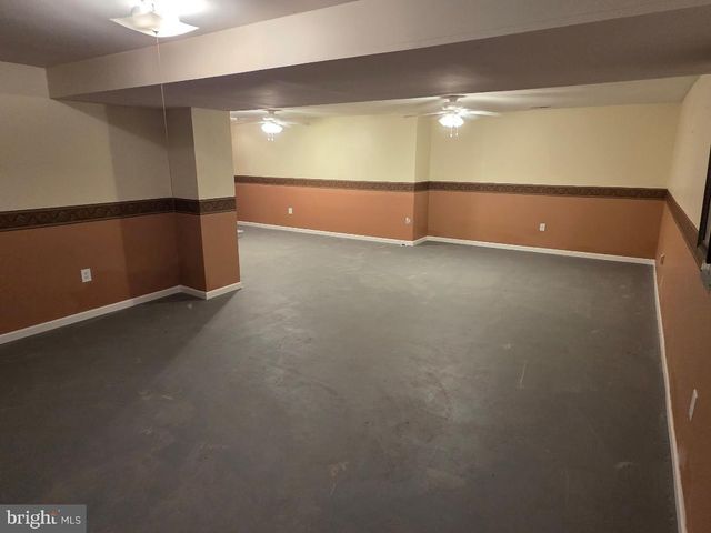 12 ARDMORE DR, Bordentown, NJ 08505