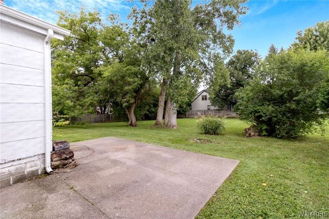 6360 New Taylor Road, Orchard Park, NY 14127