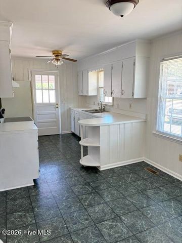 1307 Sunset Avenue, Tarboro, NC 27886