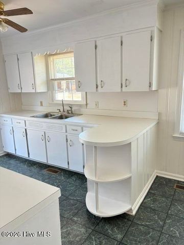 1307 Sunset Avenue, Tarboro, NC 27886