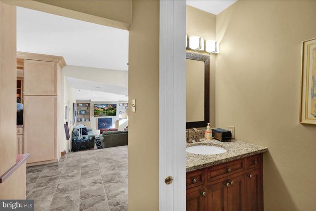 15 COURTLEIGH PL, Reading, PA 19606