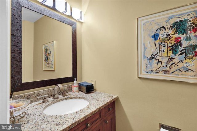 15 COURTLEIGH PL, Reading, PA 19606