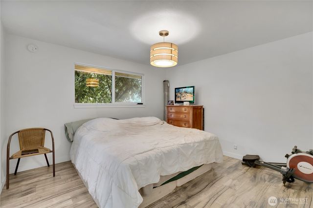 36310 28th Avenue S, Federal Way, WA 98003