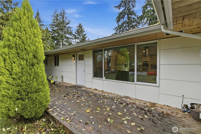 36310 28th Avenue S, Federal Way, WA 98003