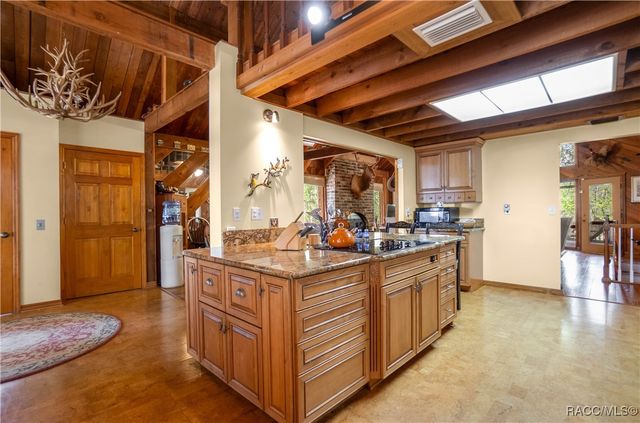 10631 E Lucas Trail, Inverness, FL 34450