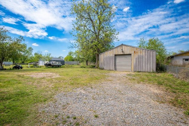 13203 Old River Dr, Scott, AR 72142