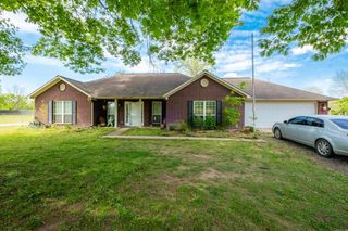 13203 Old River Dr, Scott, AR 72142