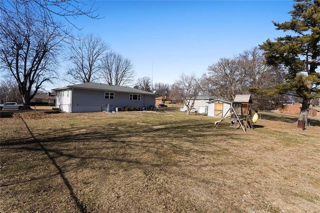 3309 Mueller Lane, St Joseph, MO 64506