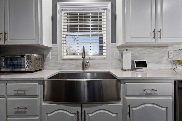 3309 Mueller Lane, St Joseph, MO 64506