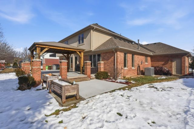 54853 Cabrillo Drive, Macomb Twp, MI 48042