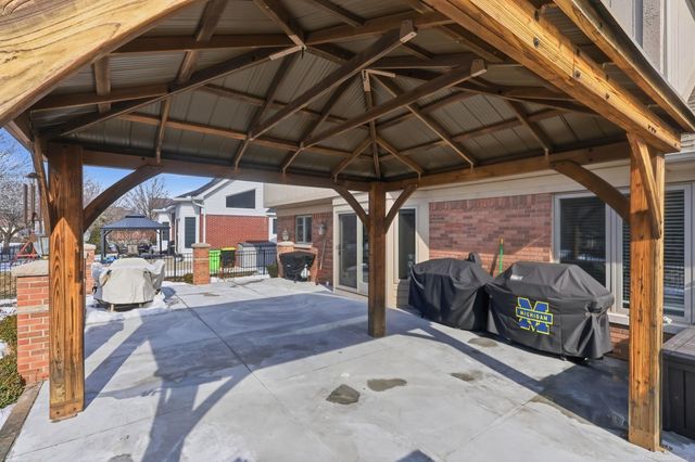 54853 Cabrillo Drive, Macomb Twp, MI 48042