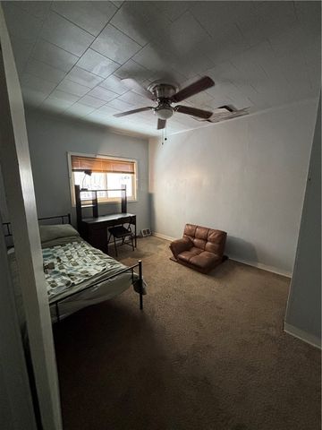 900 Hillsboro, Sheraden, PA 15204