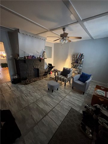 900 Hillsboro, Sheraden, PA 15204