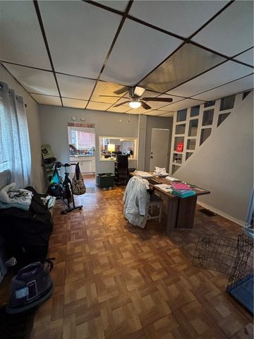 900 Hillsboro, Sheraden, PA 15204