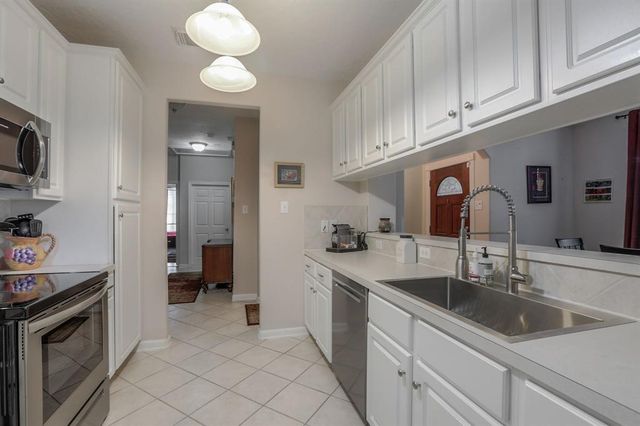 2018 Marchwood Manor Drive, Houston, TX 77090