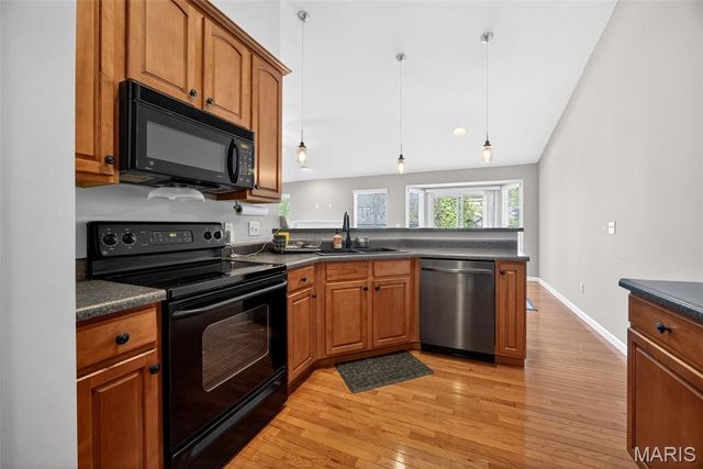 455 Prevot Avenue, St Charles, MO 63303