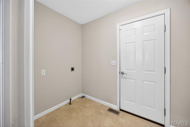 455 Prevot Avenue, St Charles, MO 63303