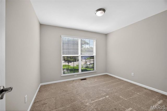455 Prevot Avenue, St Charles, MO 63303