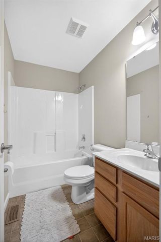 455 Prevot Avenue, St Charles, MO 63303