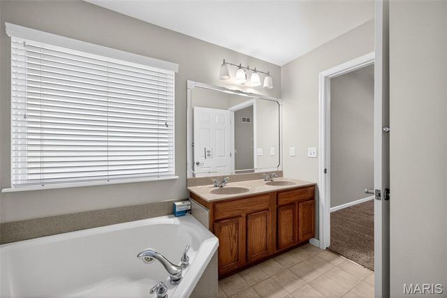 455 Prevot Avenue, St Charles, MO 63303