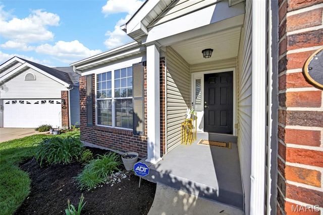 455 Prevot Avenue, St Charles, MO 63303