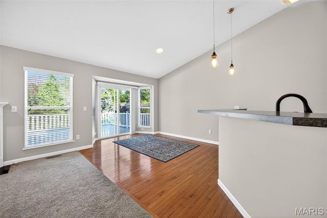 455 Prevot Avenue, St Charles, MO 63303