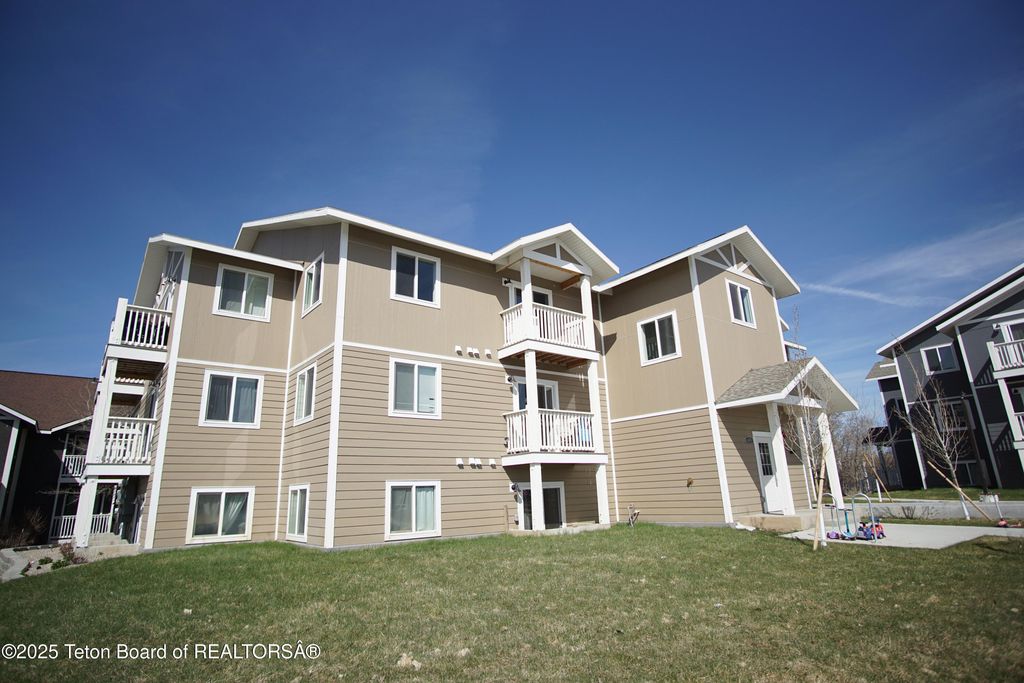 392 CLUBMOSS Lane, Driggs, ID 83422 photo 16