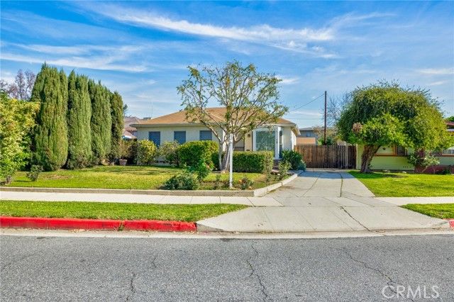 10 N Huntington, Alhambra, CA 91801