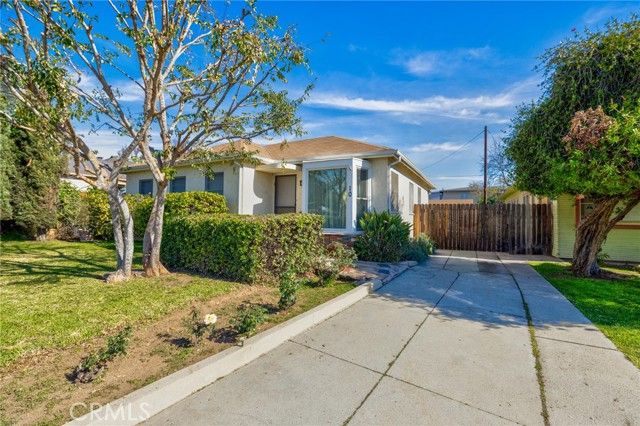 10 N Huntington, Alhambra, CA 91801