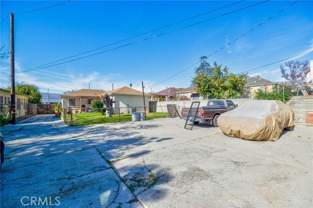 10 N Huntington, Alhambra, CA 91801