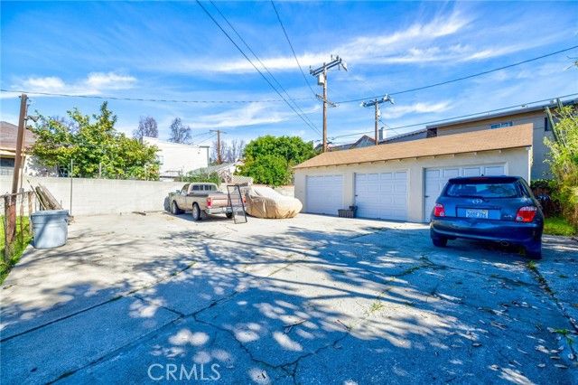 10 N Huntington, Alhambra, CA 91801