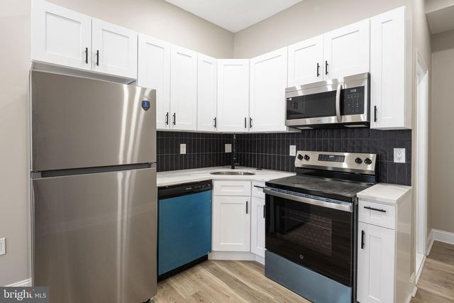 3011 N 10TH ST, Philadelphia, PA 19133