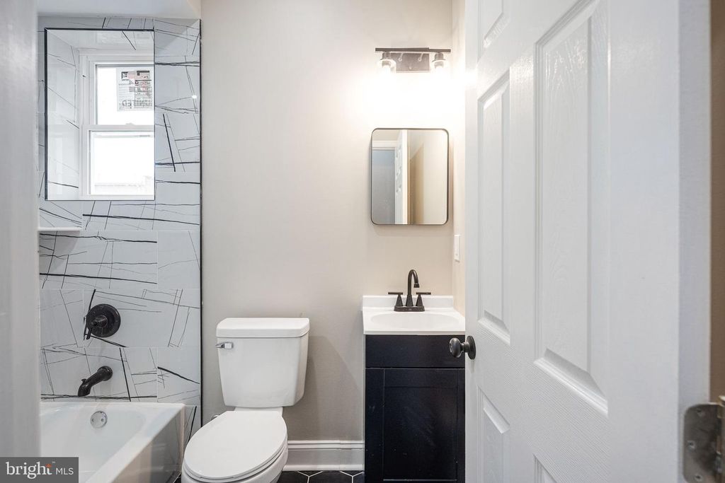 Image 26 of property listing at 3011 N 10TH ST, Philadelphia, PA 19133