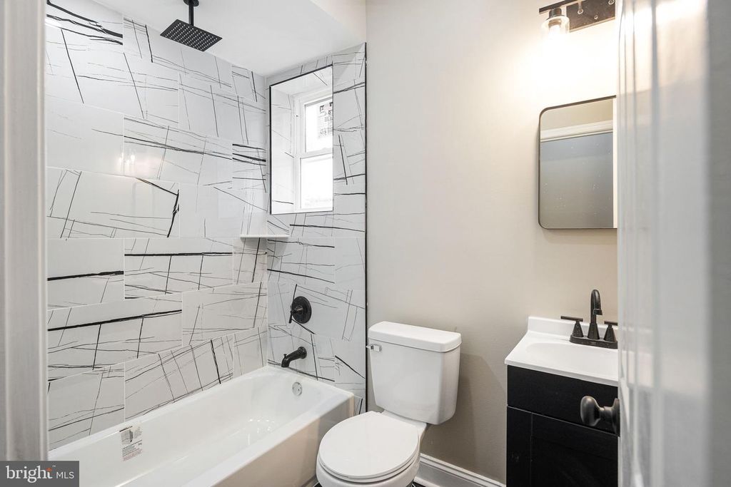 Image 27 of property listing at 3011 N 10TH ST, Philadelphia, PA 19133