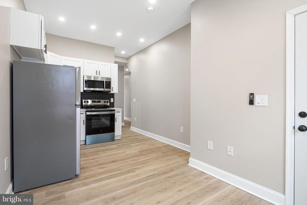 Image 5 of property listing at 3011 N 10TH ST, Philadelphia, PA 19133