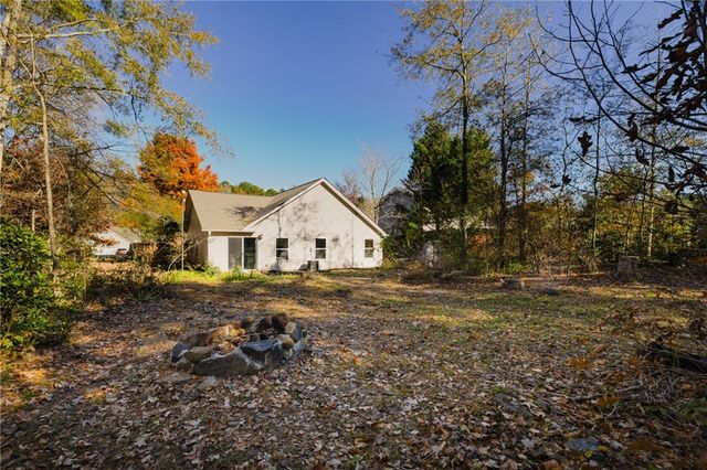 430 Autumn Creek Drive, Dallas, GA 30157