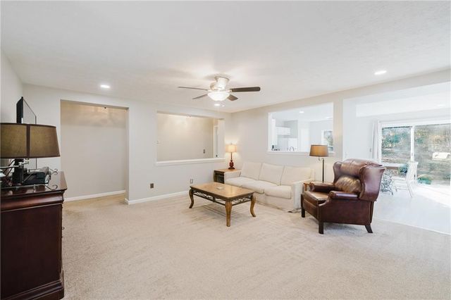 430 Autumn Creek Drive, Dallas, GA 30157