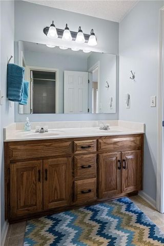 20847 Barker Road, Spring Hill, KS 66083