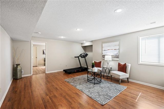 20847 Barker Road, Spring Hill, KS 66083