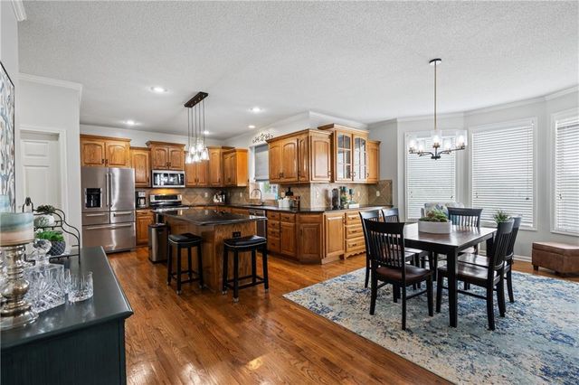 20847 Barker Road, Spring Hill, KS 66083