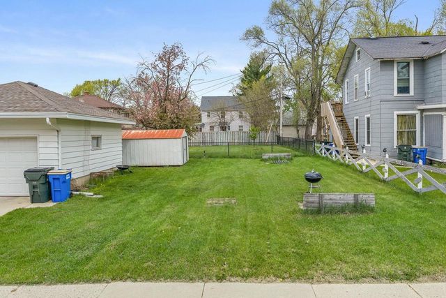 1001 Dewitt Street, Portage, WI 53901