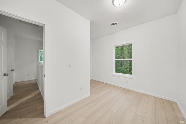 54470 Avalon Drive, South Bend, IN 46628