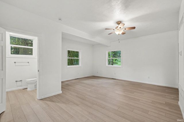 54470 Avalon Drive, South Bend, IN 46628