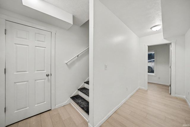 54470 Avalon Drive, South Bend, IN 46628