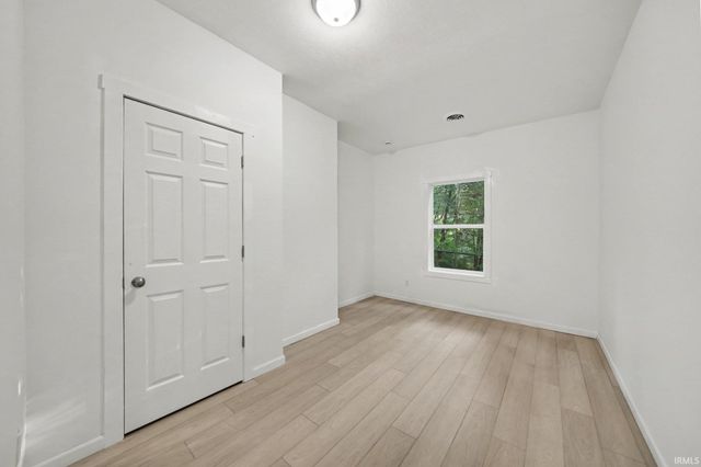 54470 Avalon Drive, South Bend, IN 46628