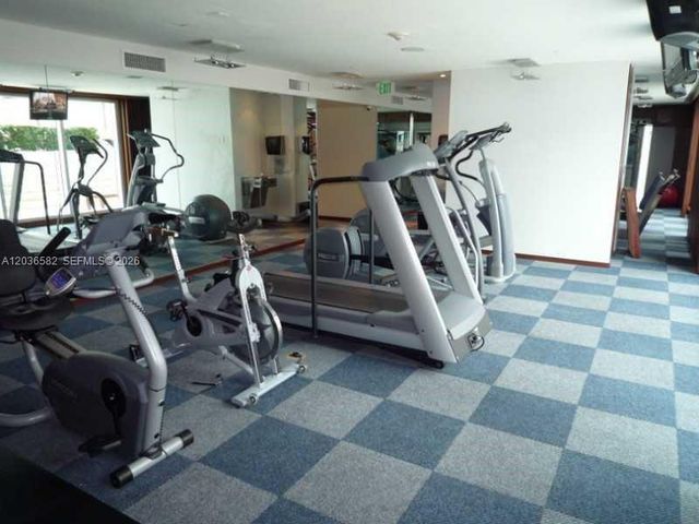 335 BISCAYNE BL 4200, Miami, FL 33131