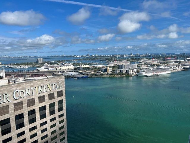 335 BISCAYNE BL 4200, Miami, FL 33131