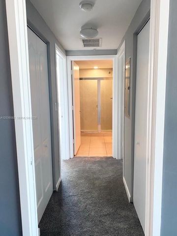335 BISCAYNE BL 4200, Miami, FL 33131