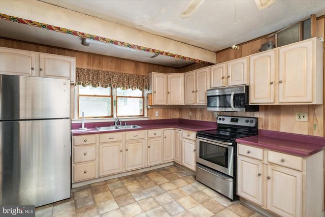 52 BETTS AVE, Lawrenceville, NJ 08648